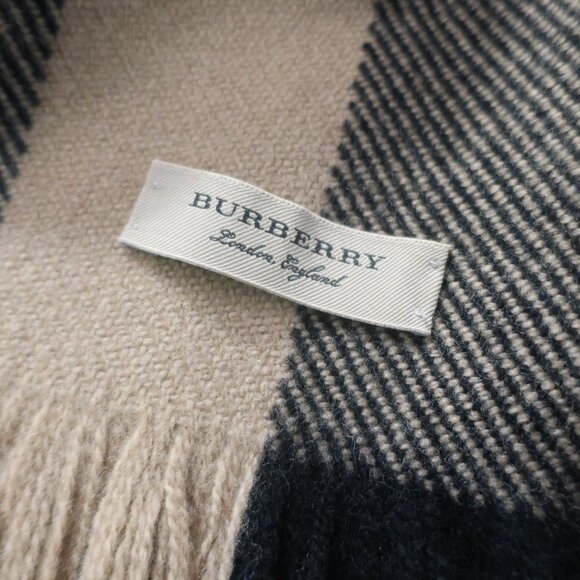 Womens Burberry Camel Black Red Wool Nova Check Print Fringed Scarf - Picture 8 of 10